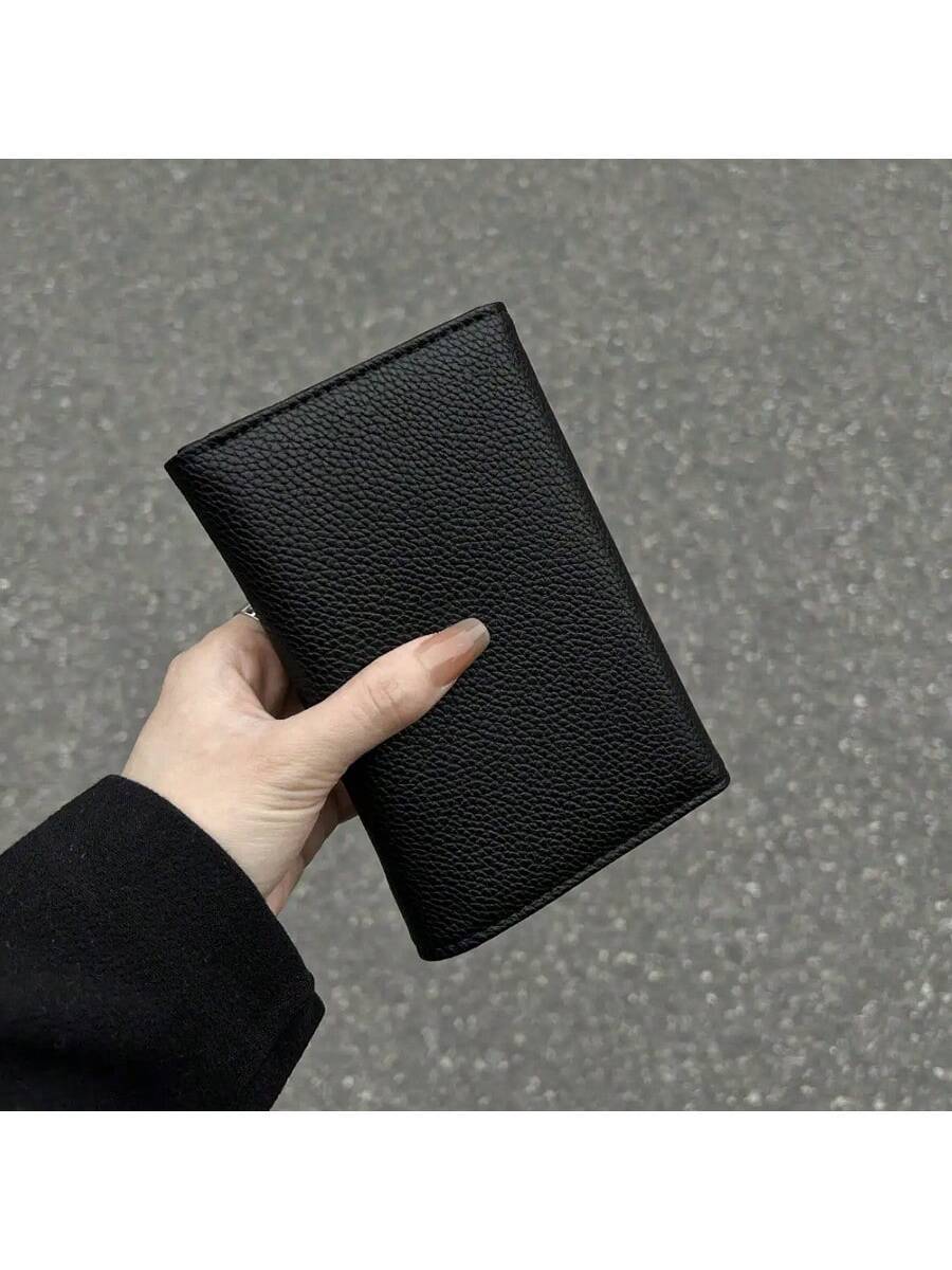 PU Leather Lock Buckle Short Wallet for Women, Elegant Mini Purse with Structured Design, Stylish Daily Wallet for Modern Feminine Looks