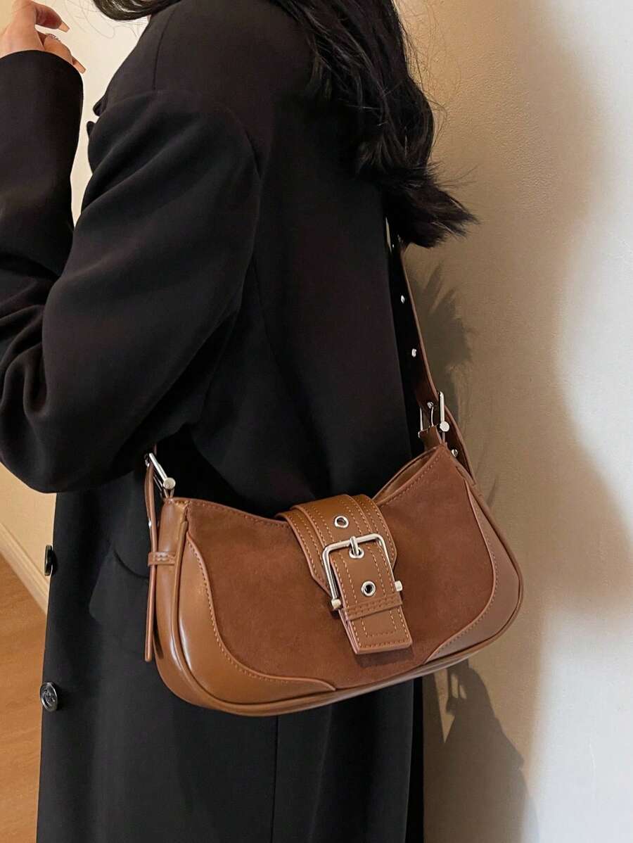 Crescent Motorcycle Underarm Bag with Metal Eyelets, Retro Cool Style Crossbody Purse for Women, Unique Niche Texture Daily Handbag