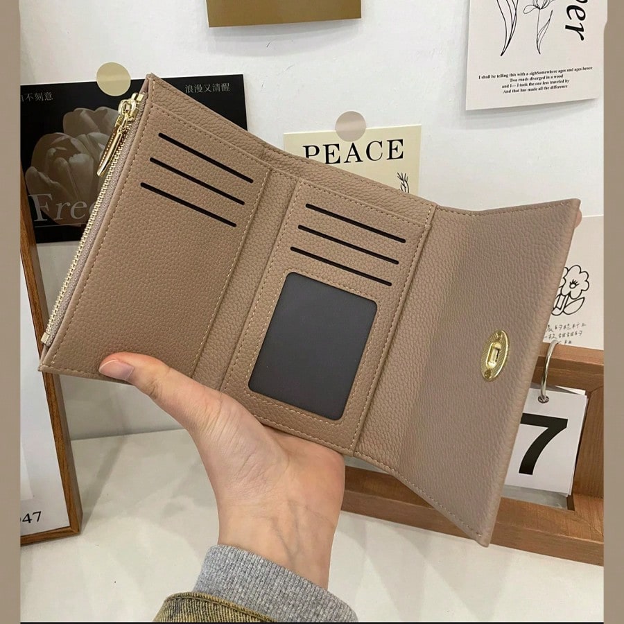 PU Leather Lock Buckle Short Wallet for Women, Elegant Mini Purse with Structured Design, Stylish Daily Wallet for Modern Feminine Looks