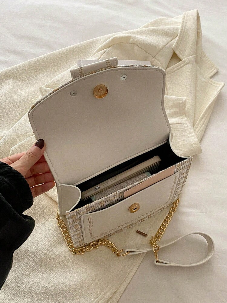 Mini Tweed Crossbody Bag with Chain Strap, Retro Square Purse for Women with Plaid Pattern, Lightweight and Fashionable Daily Shoulder Bag