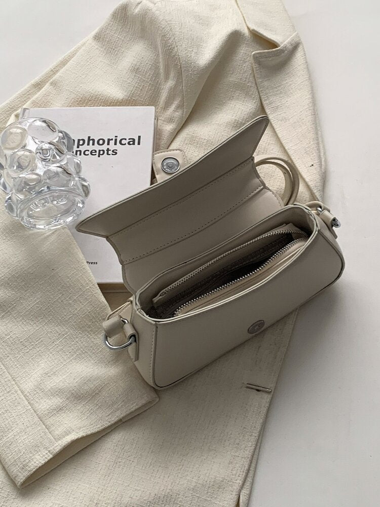 Small PU Shoulder Bag with Buckle Decor, Solid Colour Underarm Purse with Magnet Closure and Zipper, Stylish Compact Bag for Any Occasion